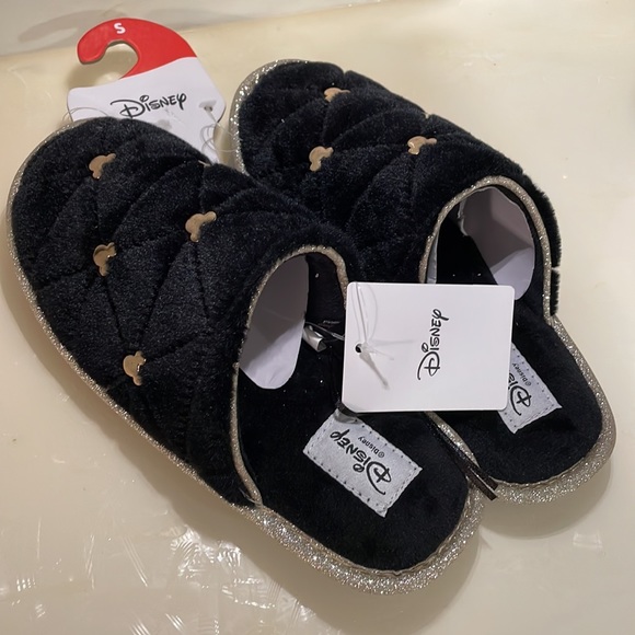 🆕Disney Mickey Mouse Quilted Black/Gold Glitter Slippers & Metallic Icon Charms - Picture 8 of 11